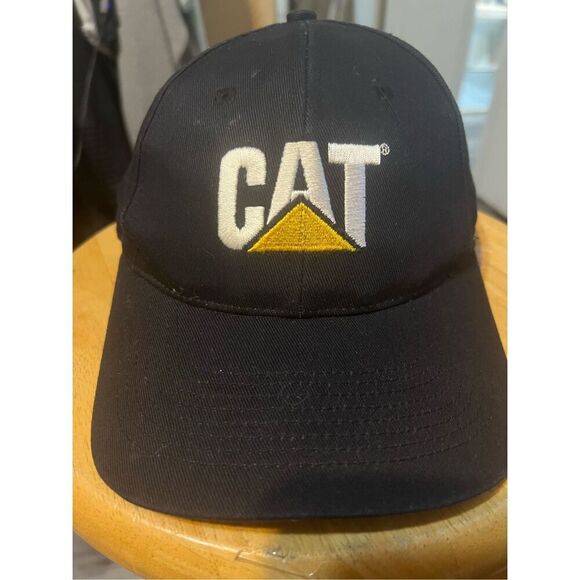 Black CAT SnapBack Hat - Picture 1 of 7
